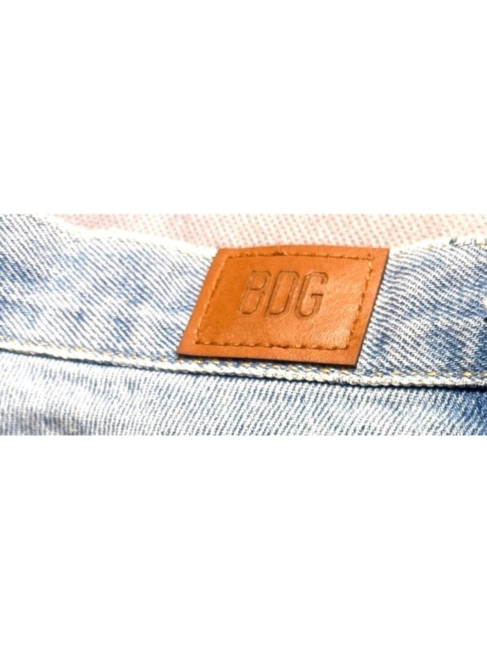 BDG Mom High Rise Size 28 - Picture 7 of 10